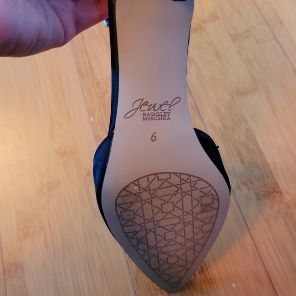 Badgley Mischka-Jewel, Size 6 - Picture 2 of 6